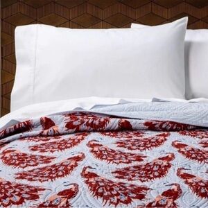 Opalhouse NWT Medallion Peacock Stitch Quilt Twin XL